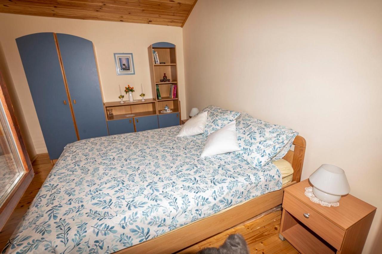Holiday Home Mare Near River Karlovac Extérieur photo
